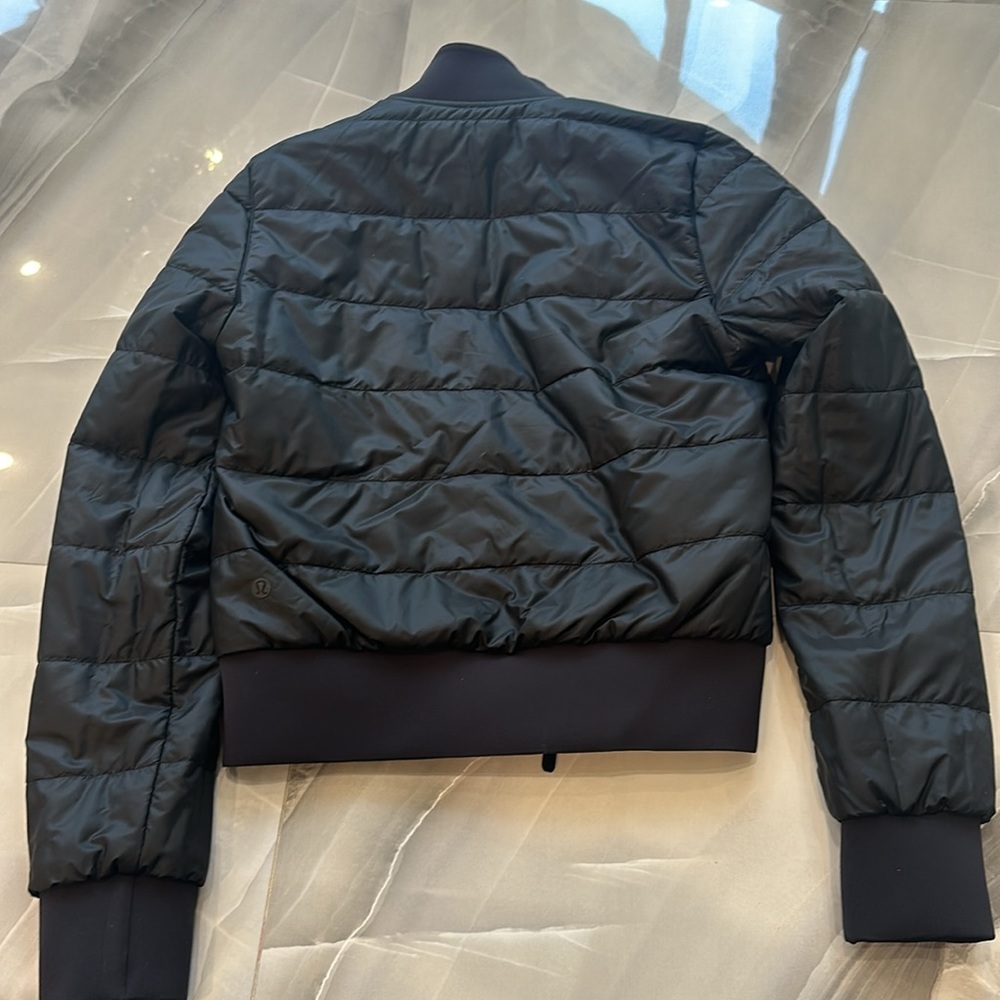Lululemon Light Jacket - image 4